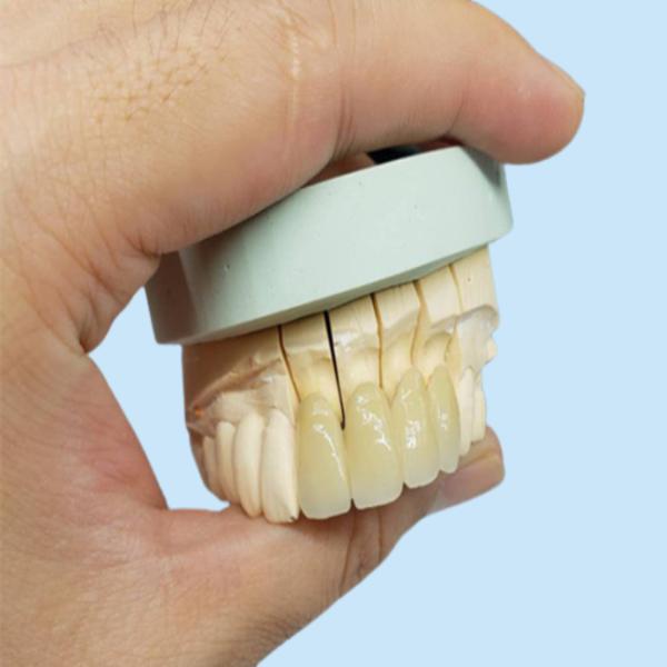 Крона фарфора OEM безопасности коррозионностойкая полностью керамический естественный взгляд