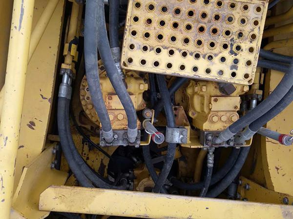 Une excavatrice Komatsu PC700 PC700-8 de haute qualité est à vendre