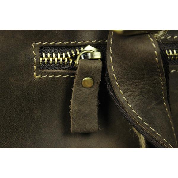 Тонкие женщины дам больших неподдельных кожаных людей рюкзака ноутбука