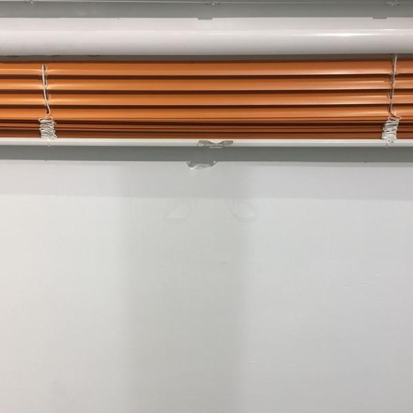 Узкий алюминий венецианских шторок офиса лезвия бесшнуровой ослепляет функциональное