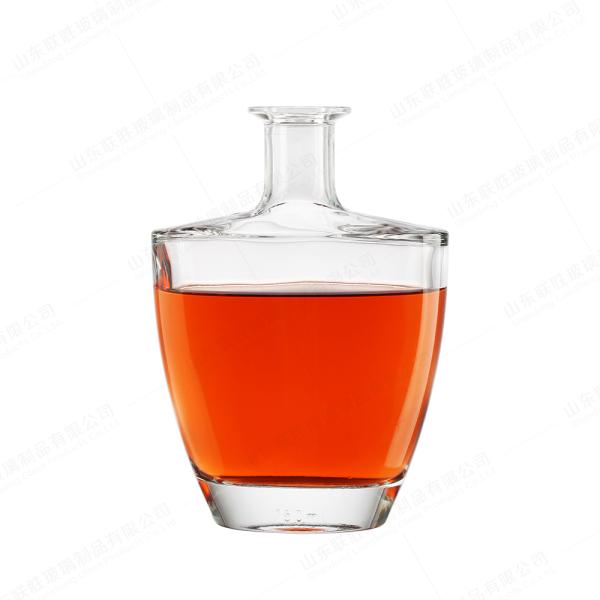 Здоровая стеклянная бутылка без свинца для горячего штампования Золотая бутылка с алкоголем