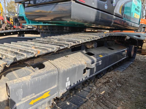 SK200 - 8 Used Kobelco Excavators 20600kg 20 Ton Digger Medium Tracked Earth Moving