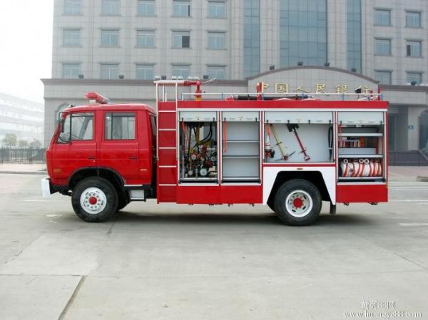 6CBM 190HP Dongfeng 4x4 EQ5162N Fire Fighting Truck