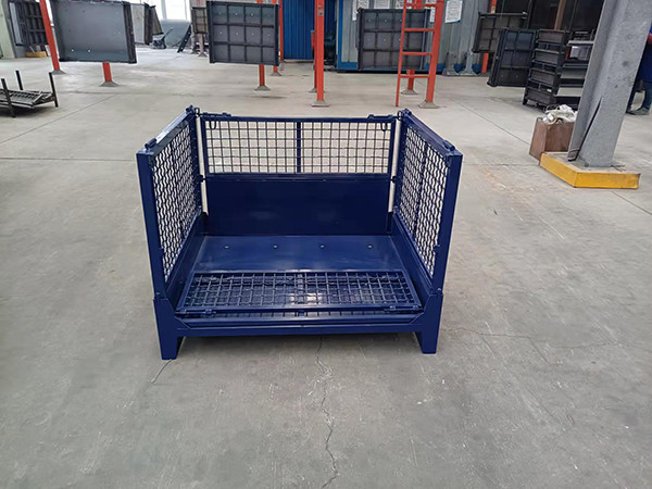 2 - 4 слоев проволочной сетки клетки для удобного и складского хранения