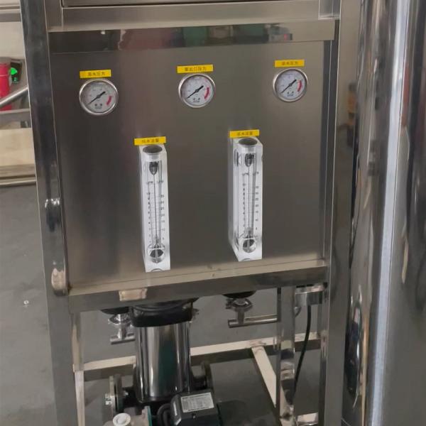 Деревянный корпус для производства чистой питьевой воды Промышленная очистная машина 500 л с фильтром RO