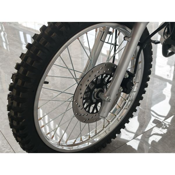 Street Legal 200cc Motocross Dirt Bike Motorcycles With Front Disc And Rear Drum Brakes