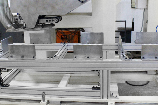 Управление оси CNC 3 сварочного аппарата 5000kg нержавеющей стали кухонных раковин