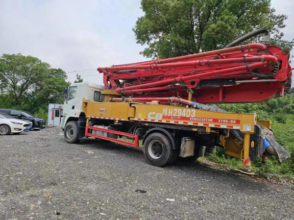 37 mètres Sy Mini Béton Pompes de camion de stock d'alimentation hauteur 1400mm 10050 * 2530 * 4000mm