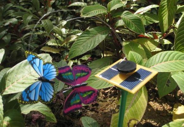 Beautiful Outdoor Solar Butterflies For Garden Decoration 66*52mm