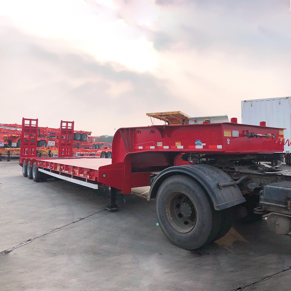 Cimc Huajun 3axle Lowbed Semi-Trailer High Tensile Steel Beam for Versatile Transport