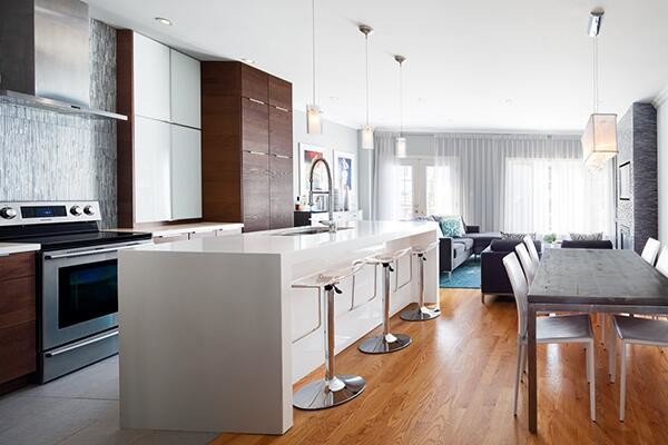 High End Kitchen Cabinet Modern Smart Waterproof Fireproof Wood for Villa/Apartment