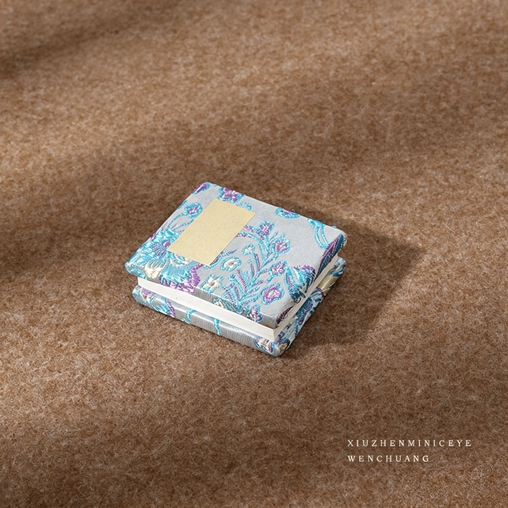 Mini Brocade Fabric Accordion Pocket Notebook For Cultural Souvenirs And Gifts