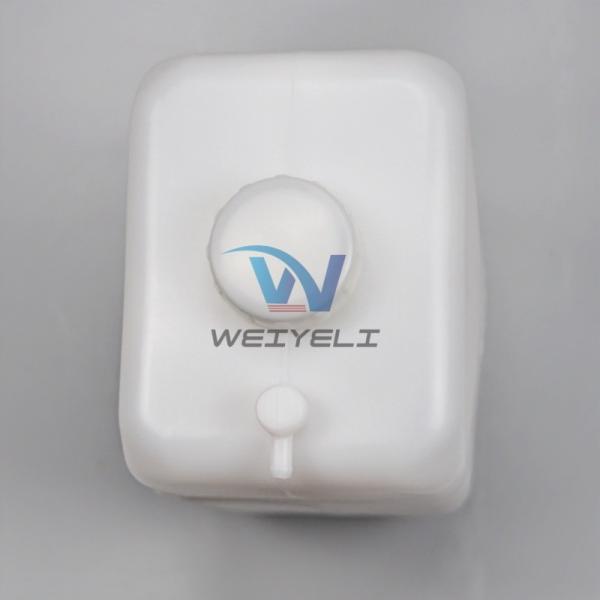 11N8-41071 Tanque de almacenamiento de agua de expansión para Hyundai R215-9 / 225-9 / 485-9