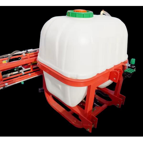 Tracteur de terrain de campagne à l'appariement du pulvérisateur de tracteur à l'appariement du pulvérisateur agricole à l'appariement du pulvérisateur à la pompe