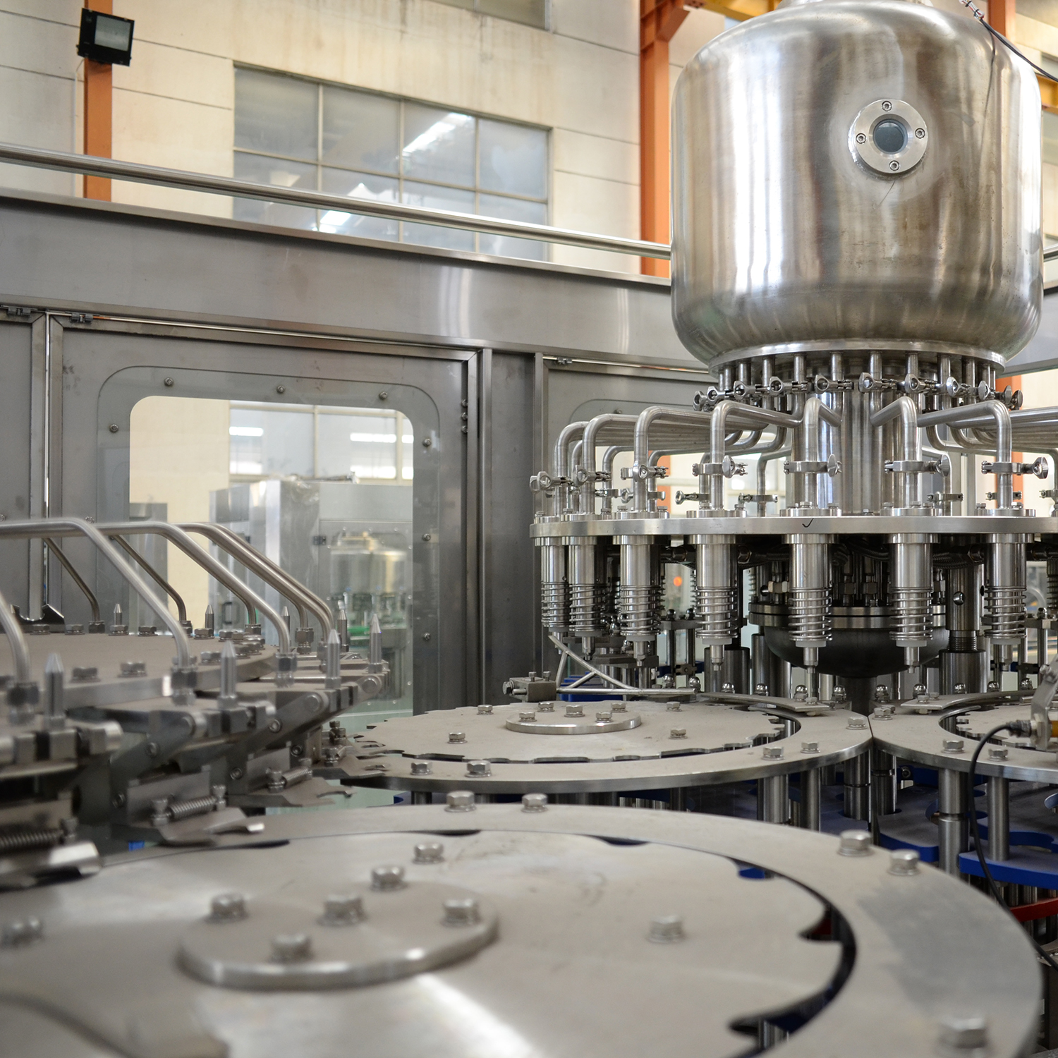 оборудование напитка машины завалки 30000BPH сока бутылки любимца 0.5l заполняя