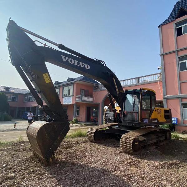 Used Volvo EC240 Crawler Hydraulic Excavator 24 Tons 2022