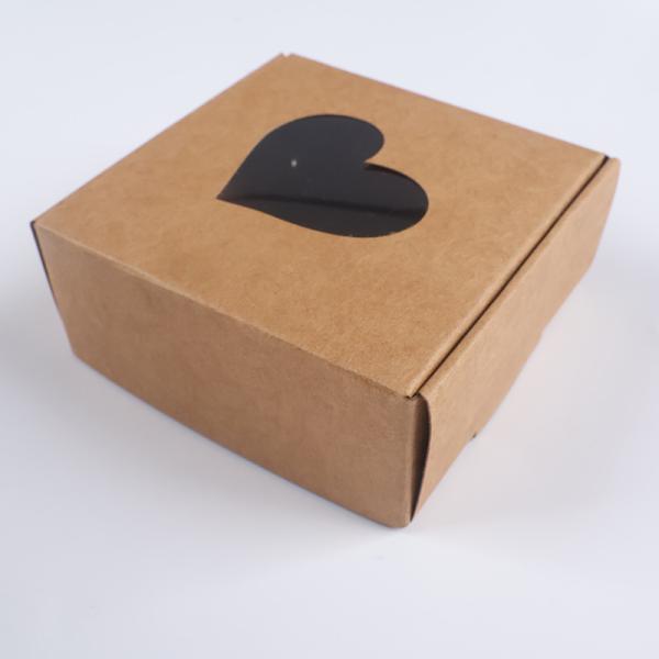 Heart Cutout Corrugated Display Boxes Black White Kraft Jewelry Boxes