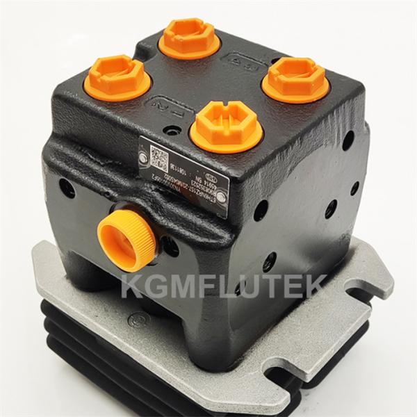 Válvula YN30V00105F2 de Brake Foot Pedal da máquina escavadora para KOBELCO SK200-8