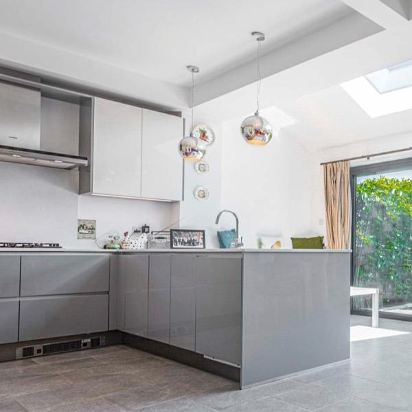 Plastic Acrylic Kitchen Cabinet Home Modern High Gloss Prefab Kitchen Unit