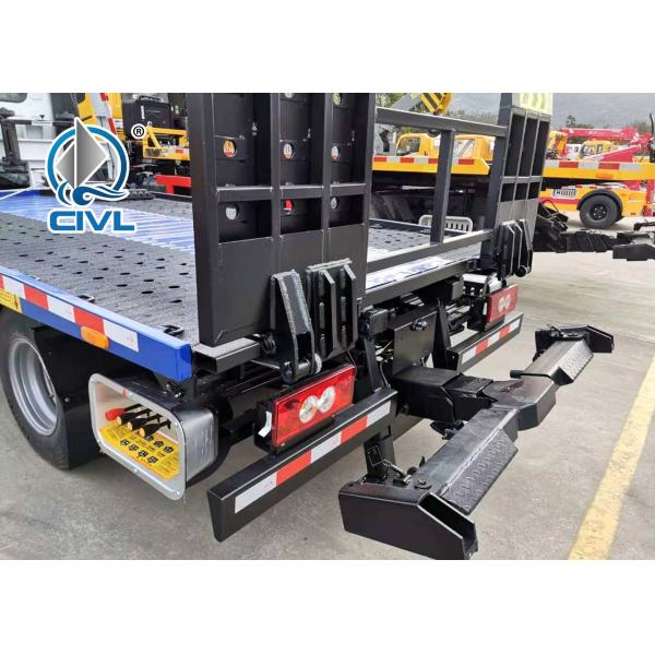 3800 Wheelbase HOWO Truck Mounted 4x2 6.2M Flatbed Tow Truck / Wrecker Vehicle