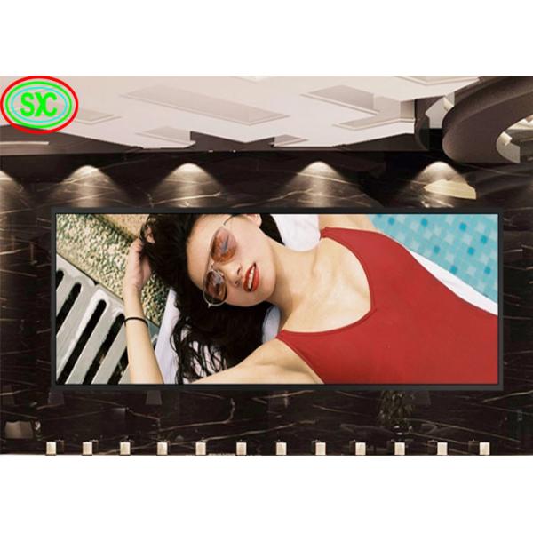 Tableau d'affichage LED intérieur à étage flexible personnalisé P3 Affichage LED fixe extérieur courbé/ligne