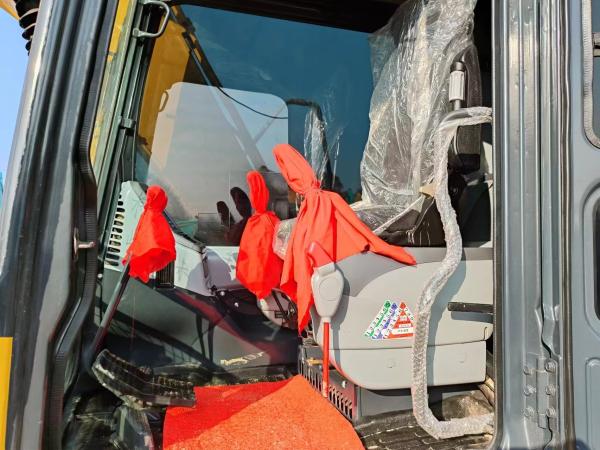 安定して安全で使用されている 建設プロジェクト用のコマツー PC130掘削機