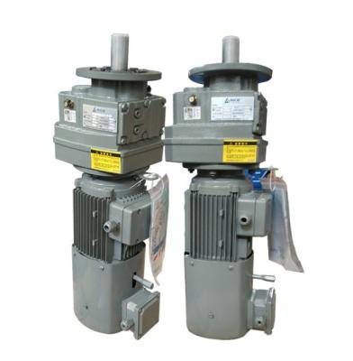 14-280rpm Speed Helical Gear Reducer 3 Stage Foot Mounted Installation