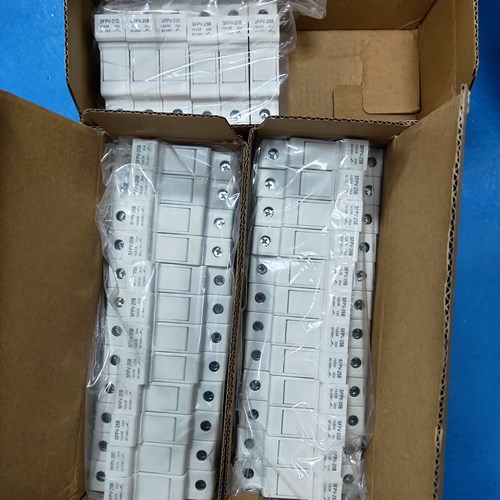 12A 1000VDC Для фотоэлектрической коробки IEC60269.6 -50-105°C