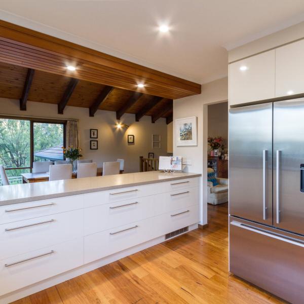 Modular Modern Lacquer Finish Matte Kitchen Cabinets Furniture For Villa
