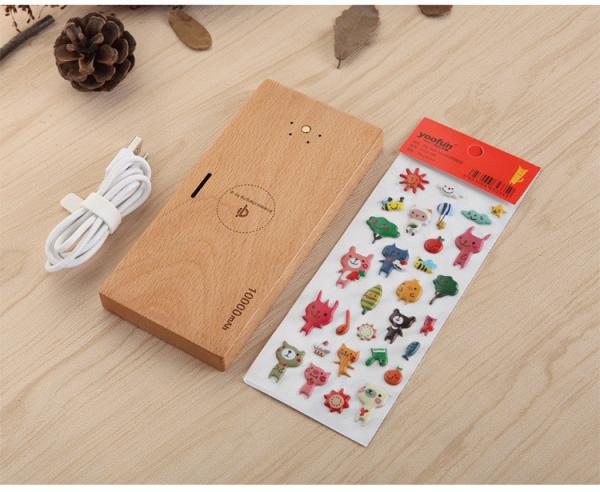 Wood Color Slim Portable Wireless Charger Power Bank with 73% Wireless Charging Effect