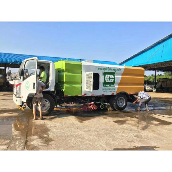 подметать высокой эффективности тележки метельщика Исузу вакуума чистки дороги 6мт