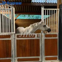 Frontières de chevaux soudés avec toit sur mesure