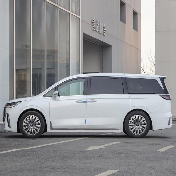 Левое рулевое управление 2024 Макс крутящий момент 620 Нм 7 мест MPV Voyah Dream Гибридный электромобиль