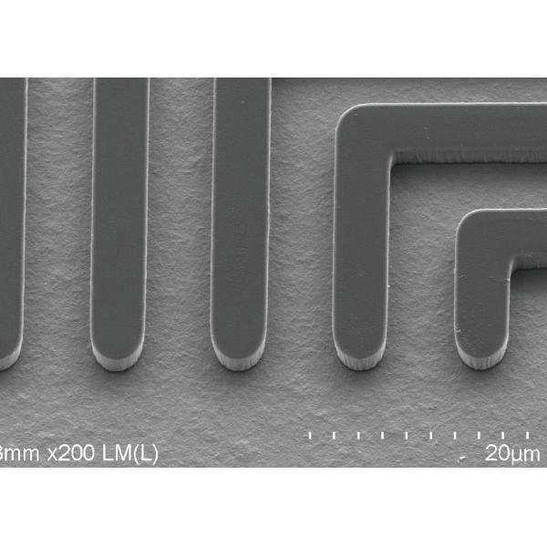 Эффективное прямое изображение LDI 20μm Точность выравнивания Отслеживаемый текст и серийный номер