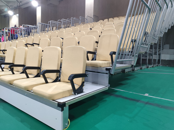 Дистанционное управление системы посадочных мест Bleacher белого кресла телескопичное