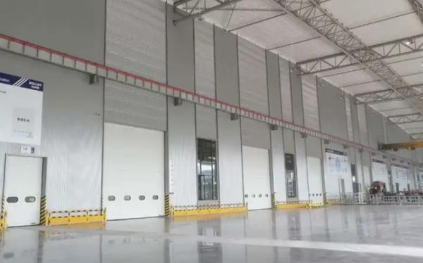 Fire Station Automatic Heavy-Duty Industrial Overhead Lifting Door | PU Panel Sectional Overhead Doors with Weather-sealed Design and Industrial Sectional Doors