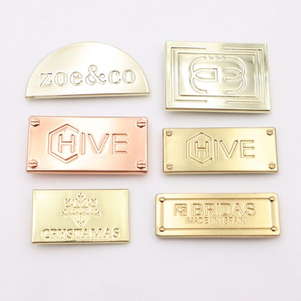Bright Gunmetal Metal Hang Tag Custom Zinc Alloy Logo Charm Tags for Bag Strap