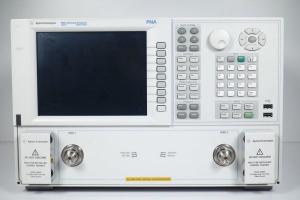Analyseur de réseau de vecteur de Multiport PNA Keysight Agilent E8362B 10MHz