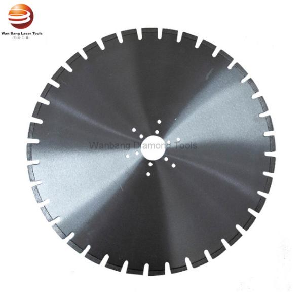 soudure laser de 600mm Diamond Saw Blade pour le mur en béton renforcé coupant