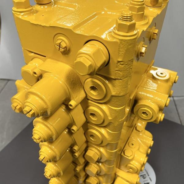 Tokugawa Hydraulic Remanufacturing GID Hydraulic Main Control Valve Assembly 723-57-11700 For Komatsu PC130-7 PC130-7K Excavator.