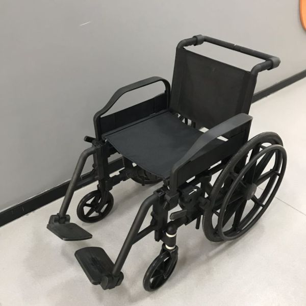 Overall Dimensions L1040mm W670mm H890mm Non Magnetic Wheelchair Featuring Seat Width 46 Cm Shipment By Sea Or By Air Ideal for Hospitals and Clinics