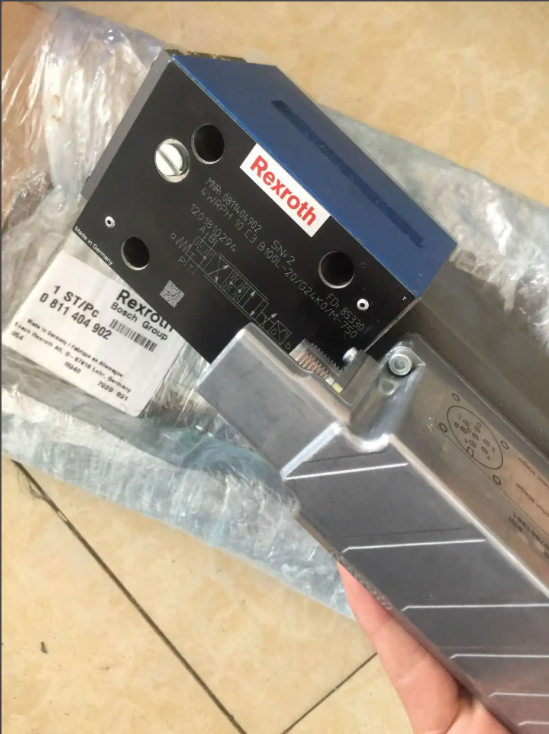 0811404818 4WRPE10CB80M-2X/G24K0/A1M-846 Proportional hydraulic valve from Rexroth, Germany