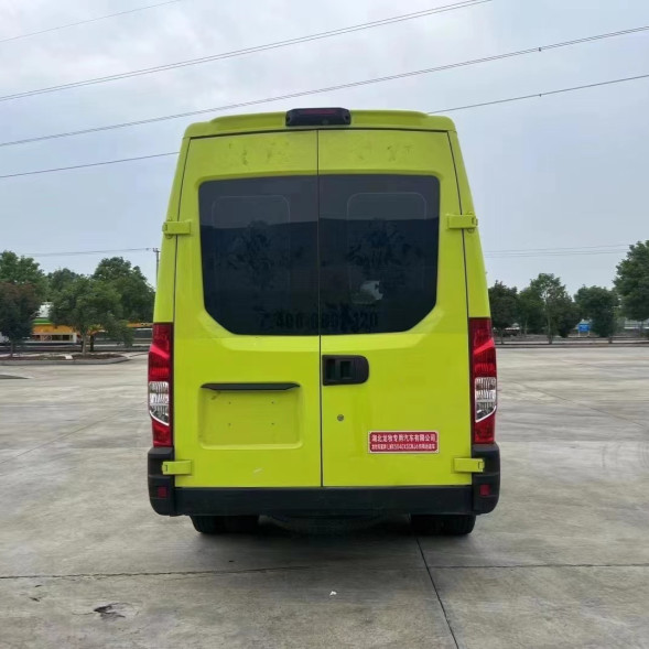 Аварийно-спасательная машина 933/1097 мм передняя/задняя подвеска скорая помощь с дизельным маслом