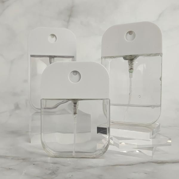 Popular New Design 38ml 45ml 50ml Credit Card Flat Type Empty Plastic Refillable Hand Sanitizer Perfume Mist Spray Bottle