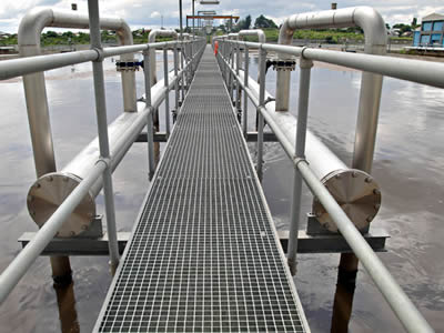 Облегченный стальной гальванизированный пол строительных материалов скрежетать 3D поднятый платформами