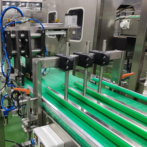 Rubber Plastic Straight Flat Top Conveyor Chain With Top Attachment Custom Food Packaging Line