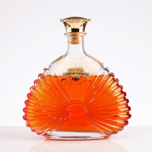 Горячее штампование поверхности обработки 500 мл стеклянная бутылка для виски напитки в прозрачной конструкции