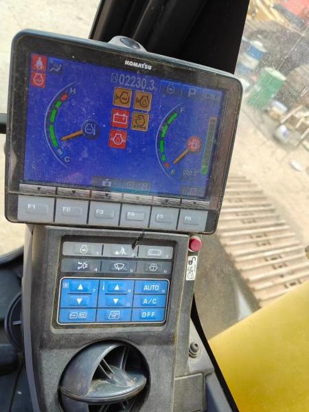 Customs declaration in 2018, Japanese original Used Komatsu excavator PC 490-10