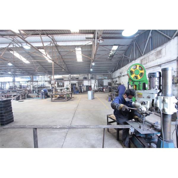 Наружная металлическая мусорная емкость 2 отсека с железным материалом из мягкой стали