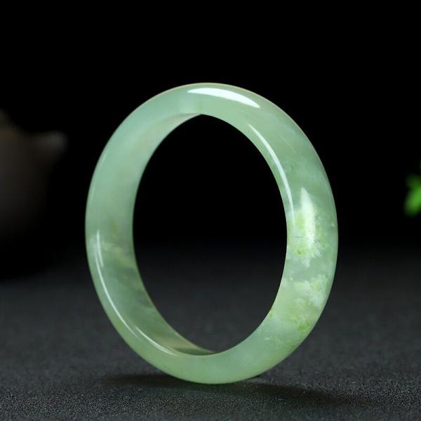 Regional Feature Natural Gemstone Green Xiuyan Jade Bangle for Fashion Boutique Jewelry Lady Bracelets